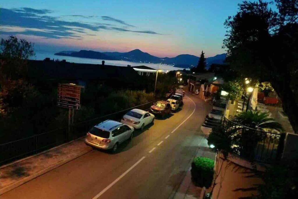 Bmv Room 2 With East Island View Sveti Stefan Buitenkant foto